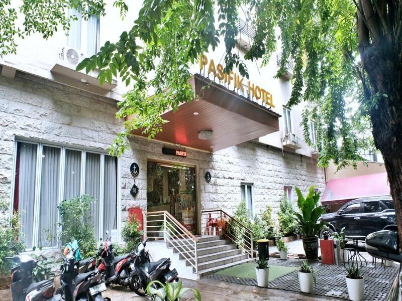 Pasifik Hotel 雅加达 外观 照片